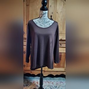 Jennifer Lauren plus dark brown scoop neck quarter length sleeves tunic.Size 2X.